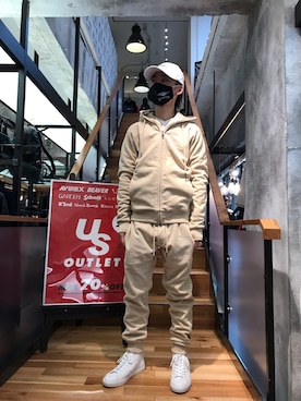 「1piu1uguale3 RELAX（ウノピュウノウグァーレトレリラックス）のアイテム（パンツ）」を使った、yoshiaki matsufujiさん（メンズ・165cm）の秋コーディネート