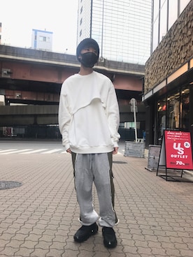 「ROYAL FLASH（ロイヤルフラッシュ）のアイテム（スニーカー）」を使った、yoshiaki matsufujiさん（メンズ・165cm）の秋コーディネート