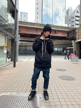 「ISAMU KATAYAMA BACKLASH（イサムカタヤマバックラッシュ）のアイテム（パーカー）」を使った、yoshiaki matsufujiさん（メンズ・165cm）の冬コーディネート