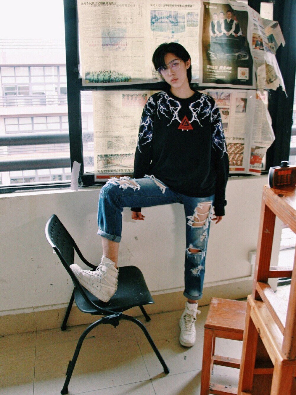 「休日スタイル、春、デニム」｜「Levi'sのアイテム（デニムパンツ、ブルー系）」を使った、Echo さん（レディース・176cm）の春コーディネートの1枚目の写真