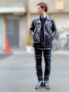 「ニットベスト」｜「アイテム（ライダースジャケット）」を使った、サマルさん（メンズ・175cm）の秋コーディネート
