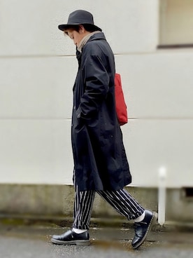 「ストライプパンツ」｜「アイテム（トレンチコート）」を使った、サマルさん（メンズ・175cm）の春コーディネート