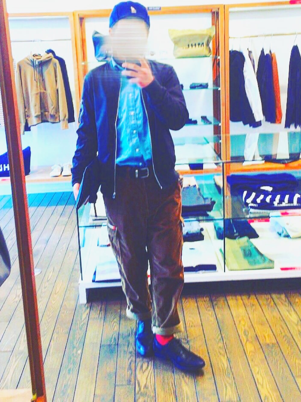 「マーガレット・ハウエル(MARGARET HOWELL)、カンゴール、ユニクロ、古着、メンズビギ(MEN'S BIGI)、HYDEWAYS」｜「KANGOLの【KANGOL】Tropic 504/トロピック カンゴール（ハンチング/ベレー帽、ブルー系）」を使った、しんすけさん（メンズ・175cm）の冬コーディネートの1枚目の写真