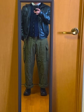 「レザーブーツ」｜「アイテム（ミリタリージャケット）」を使った、しんすけさん（メンズ・173cm）の冬コーディネート