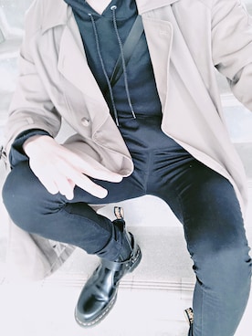 「jiggys shop（ジギーズショップ）のアイテム（チノパンツ）」を使った、madohuchiさん（メンズ・180cm）の春コーディネート