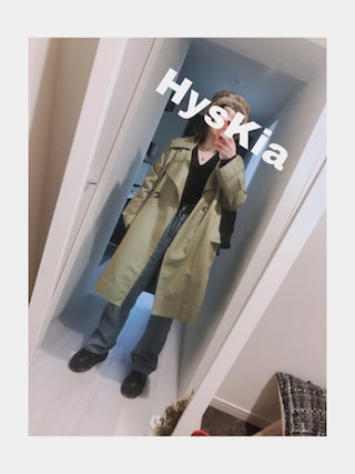 Vivienne Westwoodのトレンチコートを使った人気ファッション