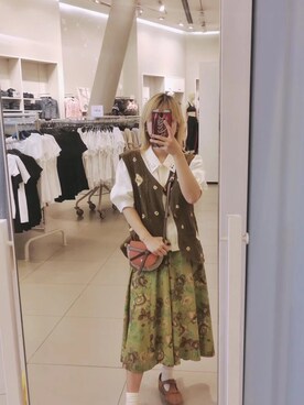 奈奈稚さんのコーディネート