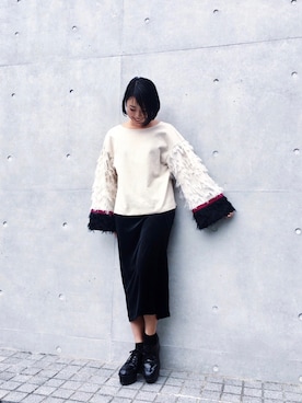 「ベロアスカート」｜「アイテム（その他トップス）」を使った、AYAKA_OBARAさん（レディース・165cm）の秋コーディネート