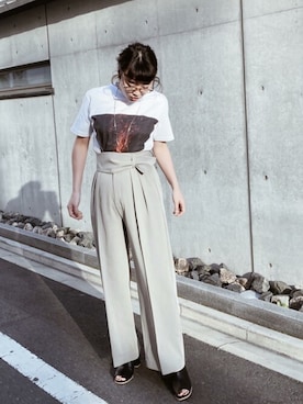 「STUDIOUS（ステュディオス）のアイテム（サンダル）」を使った、AYAKA_OBARAさん（レディース・165cm）の春コーディネート