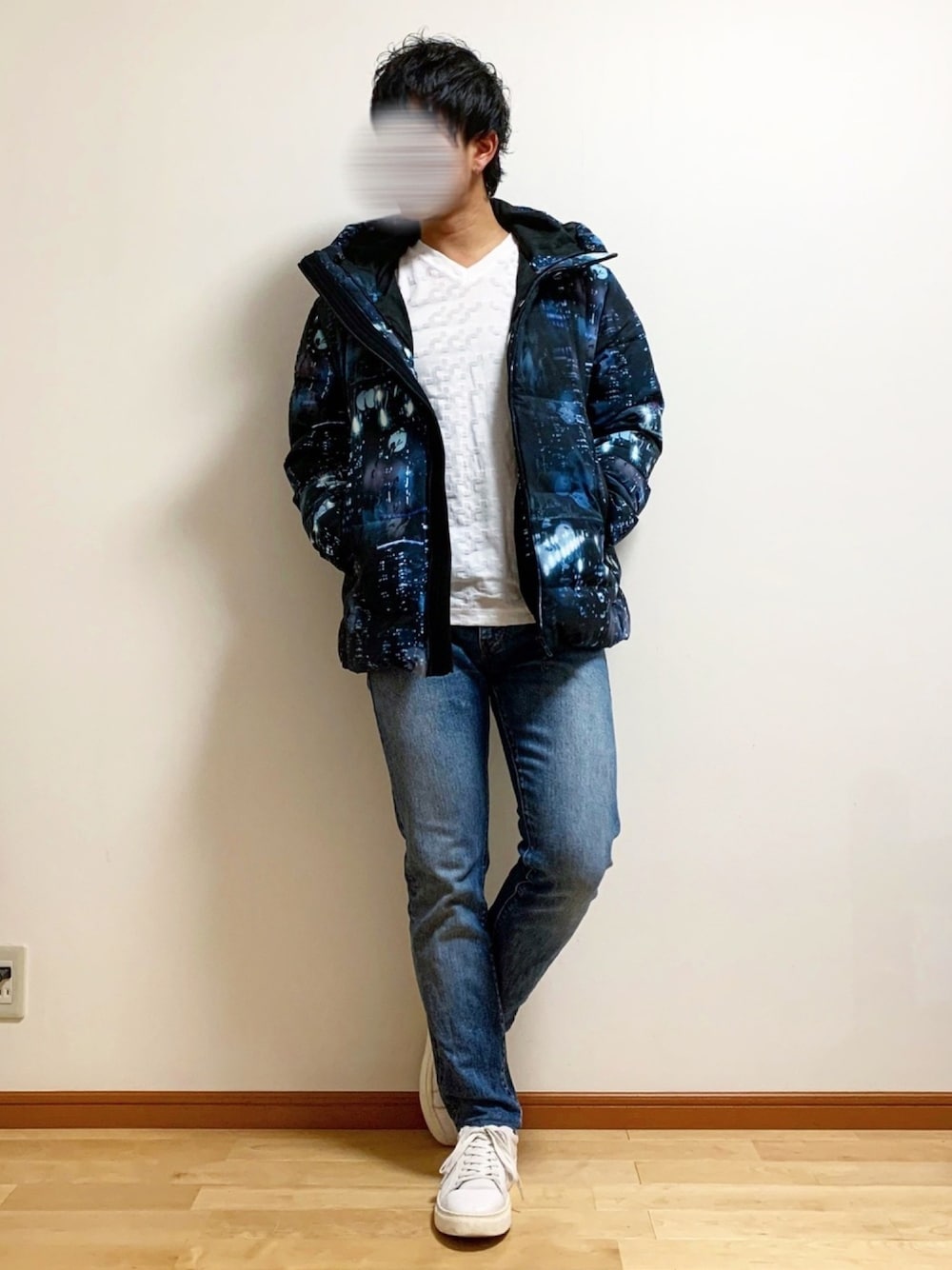 GOSTAR DE FUGA（ゴスタール ジフーガ）の「フード付きダウン