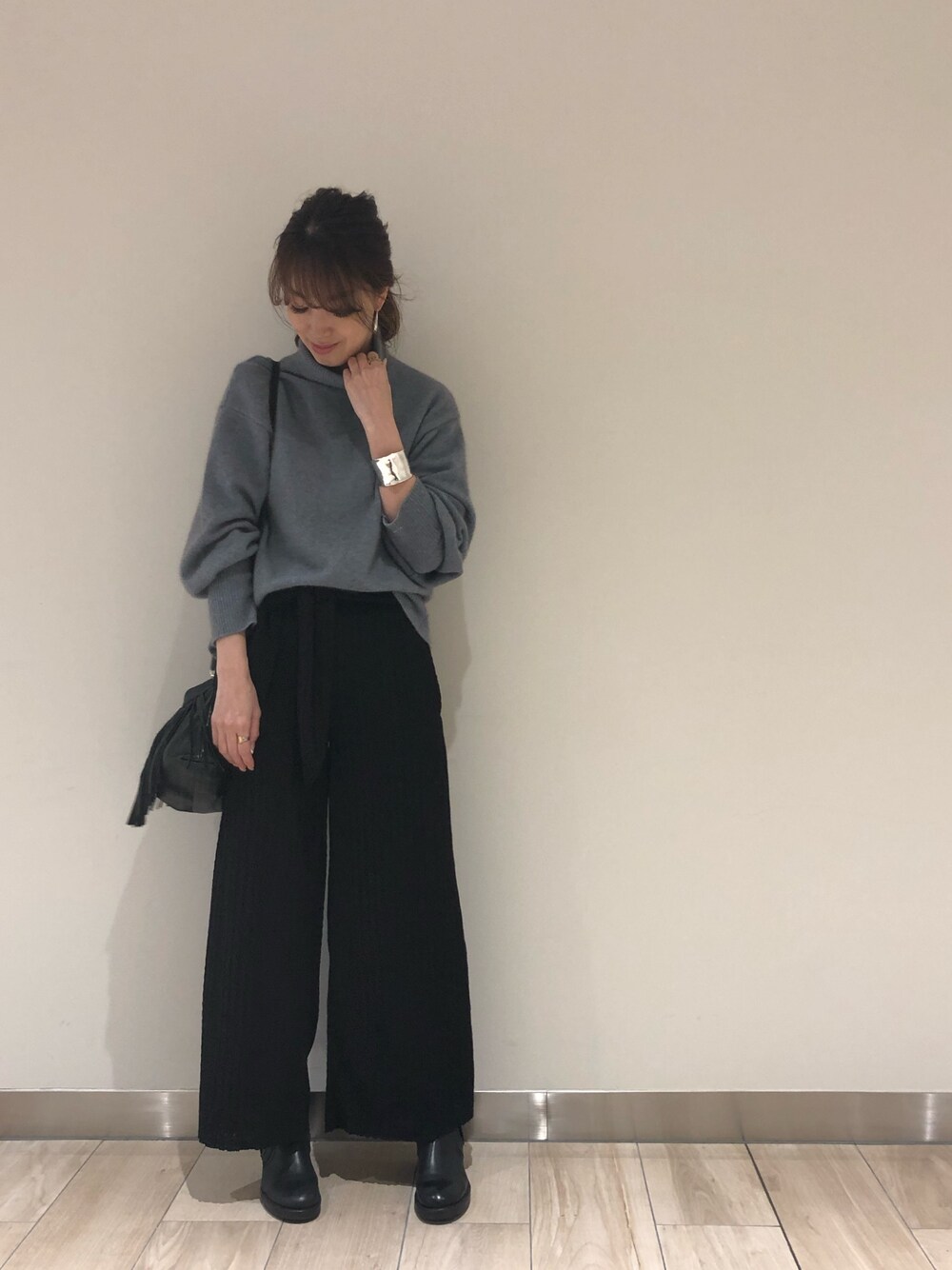 ETRE TOKYO ラクーンタートルニット　ベージュ　エトレトウキョウ　長袖 ETRE TOKYO（エトレトウキョウ）の「ラクーンタートルニット