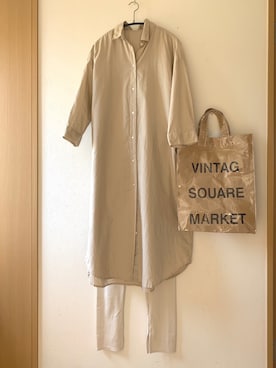 「レギンス」｜「アイテム（シャツワンピース、ベージュ系）」を使った、teey+さん（レディース・155cm）の春コーディネート