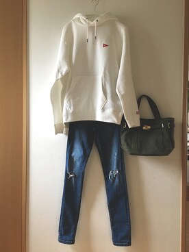 「sita parantica（シータパランティカ）のSITA PARANTICA CANVAS TOTE BAG（トートバッグ）」を使った、teey+さん（レディース・155cm）の秋コーディネート