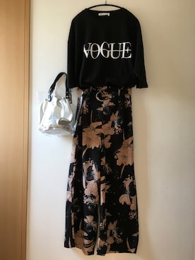 「RAZIEL（ラジエル）のアイテム」を使った、teey+さん（レディース・155cm）の秋コーディネート