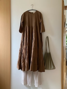 「プリーツバッグ」｜「アイテム（ワンピース/ドレス）」を使った、teey+さん（レディース・155cm）の夏コーディネート