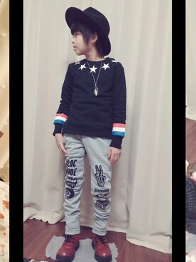 「BLOC（ブロック）のアイテム（パンツ）」を使った、みはるん@8歳さん（キッズ・125cm）の冬コーディネート