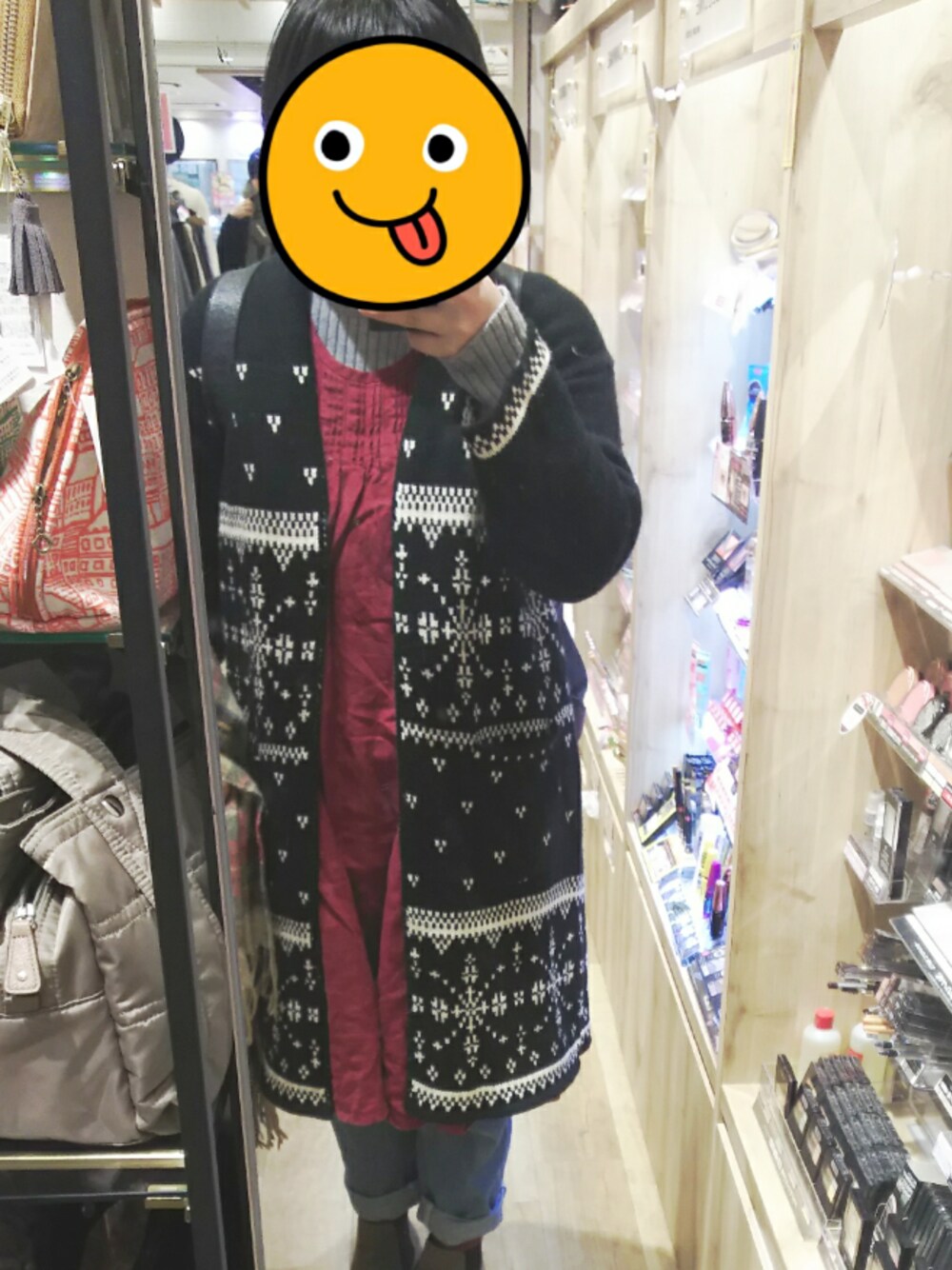「ちよっとそこまで、休日スタイル」｜「LOWRYS FARMのサイドゴアブーツ　570307（ブーツ、ブラウン系）」を使った、しほしさん（レディース・160cm）の冬コーディネートの1枚目の写真