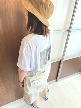 「アイテム（スニーカー、ブルー系）」を使った、lily.06さん（レディース・156cm）の夏コーディネート