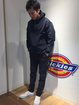「スケートスタイル」｜「アイテム（マウンテンパーカー）」を使った、せやさんさん（メンズ・172cm）の冬コーディネート