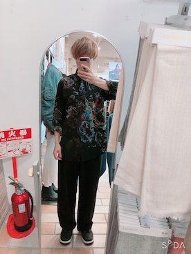 「ラッドミュージシャン」｜「アイテム（スラックス）」を使った、酸欠さんさん（メンズ・169cm）の秋コーディネート