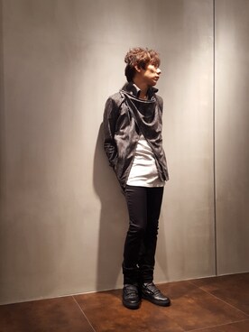 上田竜也さん着用 Tornado Mart ヘアラインプリントスエードドレープジャケットを使った人気ファッションコーディネート Wear