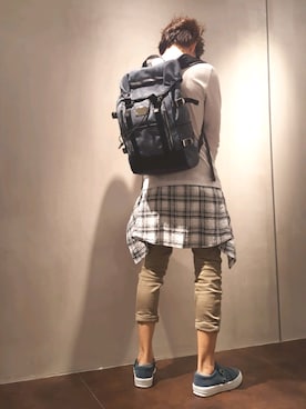 「TORNADO MART（トルネードマート）のアイテム（バッグ）」を使った、zakiさん（メンズ・174cm）の春コーディネート