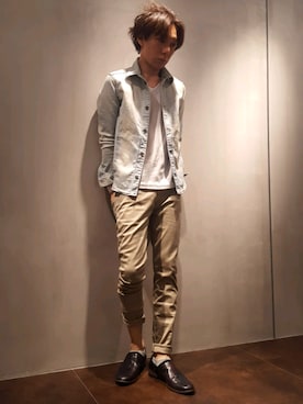 「アイテム（スリッポン）」を使った、zakiさん（メンズ・174cm・40代）の春コーディネート