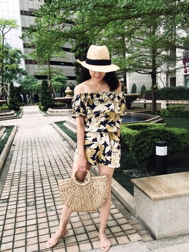 「アイテム（つなぎ/オールインワン、ブルー系）」を使った、謝昕澄さん（レディース・168cm）の春コーディネート