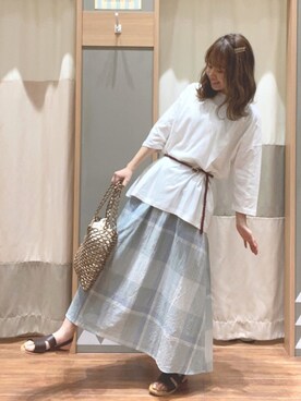 「Samansa Mos2（サマンサ モスモス）のアイテム（Tシャツ/カットソー、ホワイト系）」を使った、みゆさん（レディース・163cm）の春コーディネート