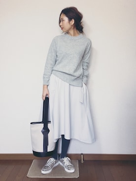 「オールグレー」｜「アイテム（スカート）」を使った、さくらさん（レディース・160cm）の冬コーディネート