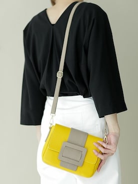 「アイテム（ショルダーバッグ、イエロー系）」を使った、nano・universe lady's STAFFさん（レディース・166cm）の冬コーディネート