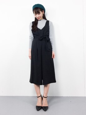 「nano・universe」｜「アイテム（サロペット/オーバーオール）」を使った、田中彩央里さん（レディース・158cm）の冬コーディネート