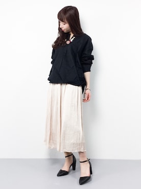「黒シャツ」｜「アイテム（ピンク系）」を使った、田中彩央里さん（レディース・158cm）の冬コーディネート