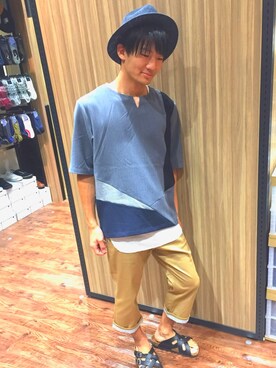 「Confirm（コンファーム）のアイテム（帽子）」を使った、コンファーム・イルズ 橿原さん（メンズ・170cm）の夏コーディネート