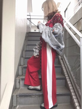 「red」｜「アイテム（デニムジャケット）」を使った、Ayaka🥀さん（レディース・160cm）の春コーディネート