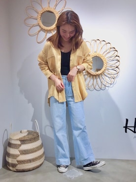 「アイテム（シャツ/ブラウス、イエロー系）」を使った、Natsumiさん（レディース・159cm）の春コーディネート