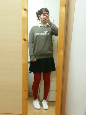 「赤タイツ」｜「アイテム（トップス）」を使った、AYAKO☺さん（レディース・167cm）の冬コーディネート