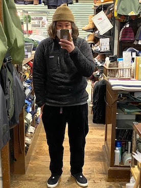 「patagonia」｜「アイテム（スラックス）」を使った、Ricky さん（メンズ・173cm）の冬コーディネート