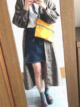 「GU（ジーユー）のアイテム（デニムスカート、ブルー系）」を使った、ほなさん（レディース）の春コーディネート