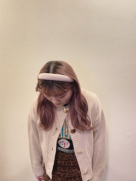 「MOUSSY（マウジー）のSATIN ヘッドバンド（カチューシャ、ベージュ系）」を使った、𝐇さん（レディース）の春コーディネート