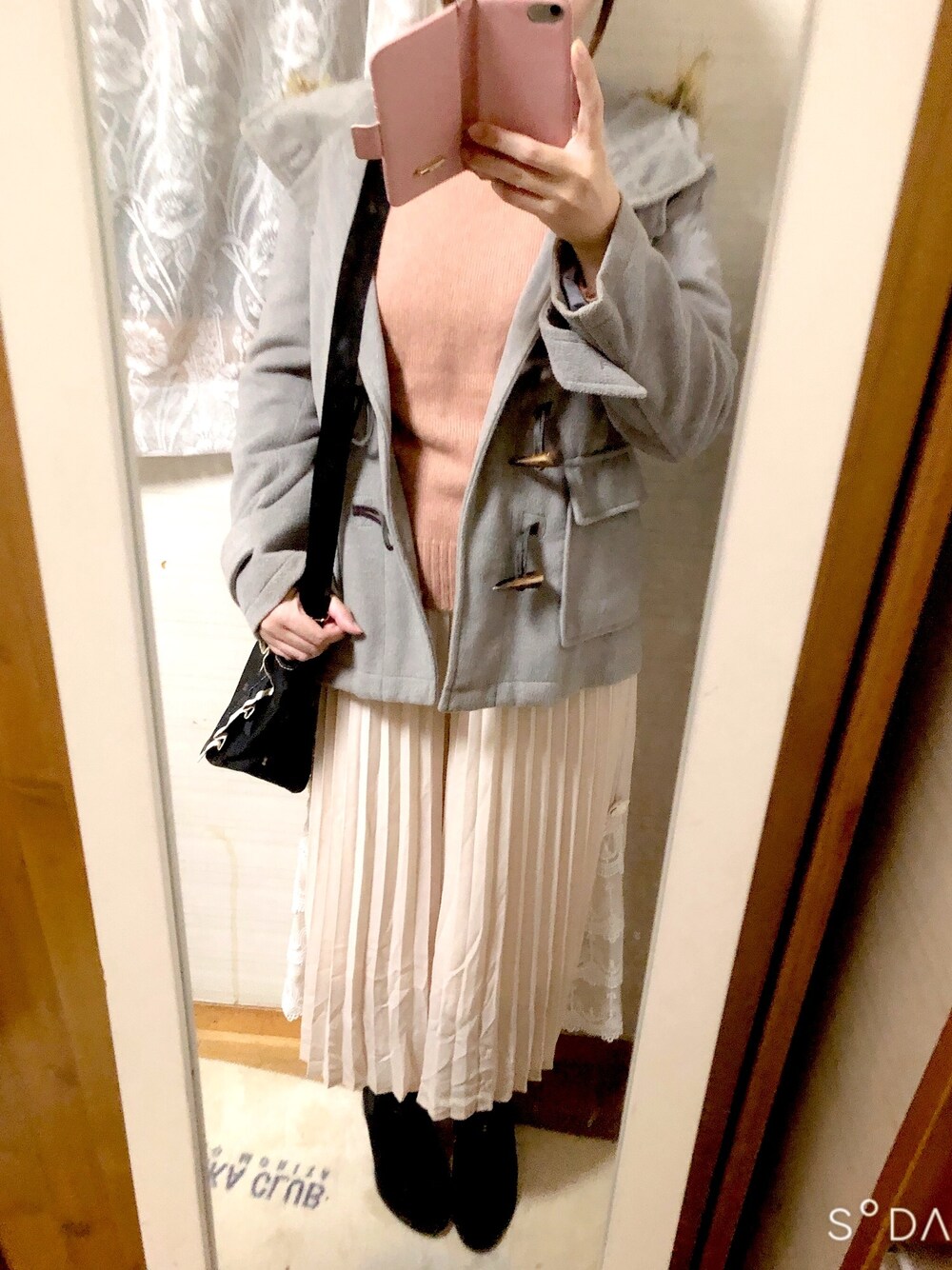 「ROPE' PICNICのアイテム（ダッフルコート、グレー系）」を使った、cacoさん（レディース・160cm）の秋コーディネートの1枚目の写真