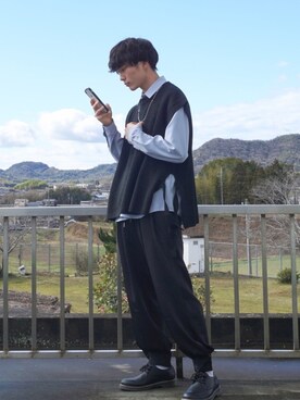 「Adoon plain（アドーンプレーン）のアイテム（ベスト）」を使った、uchiさん（メンズ・177cm）の春コーディネート