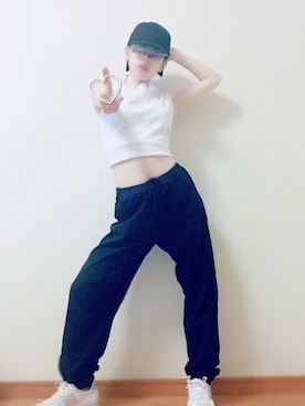 タンクトップを使った ダンサー のレディース人気ファッションコーディネート Wear