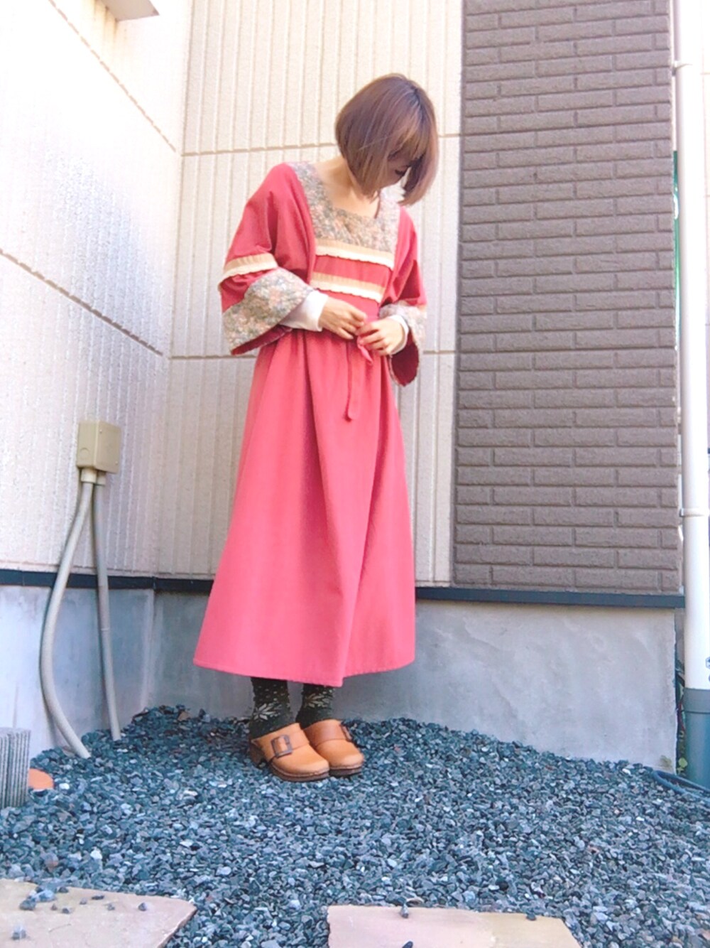 「wearhalloween2017、秋コーデ、ママコーデ、古着MIX、古着、ワンピース、ヴィンテージ、ヴィンテージワンピース、ootd、大人ガーリー」｜「MARTEのアイテム（ワンピース、ピンク系）」を使った、ma.さん（レディース・152cm）の秋コーディネートの1枚目の写真