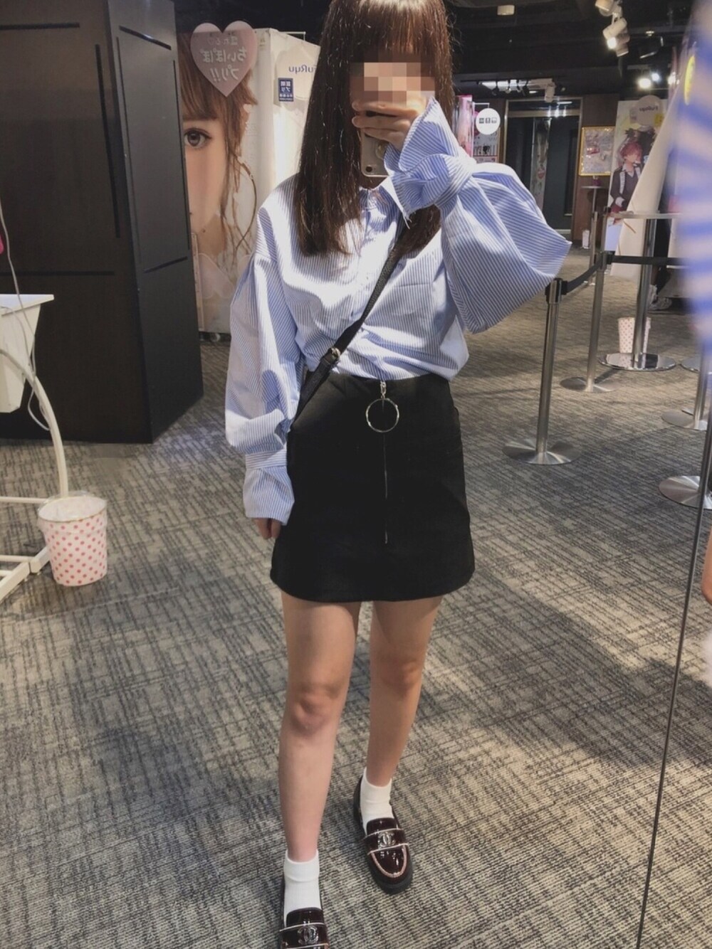 「GUCCI、chanel、韓国ファッション、韓国、オルチャンファッション、ootd、今日のコーデ」｜「GUCCIのGucci - Soho エンボスロゴ 斜めがけバッグ - women - レザー - ワンサイズ（ショルダーバッグ、ブラック系）」を使った、ka ❤︎さん（レディース・154cm）の秋コーディネートの1枚目の写真