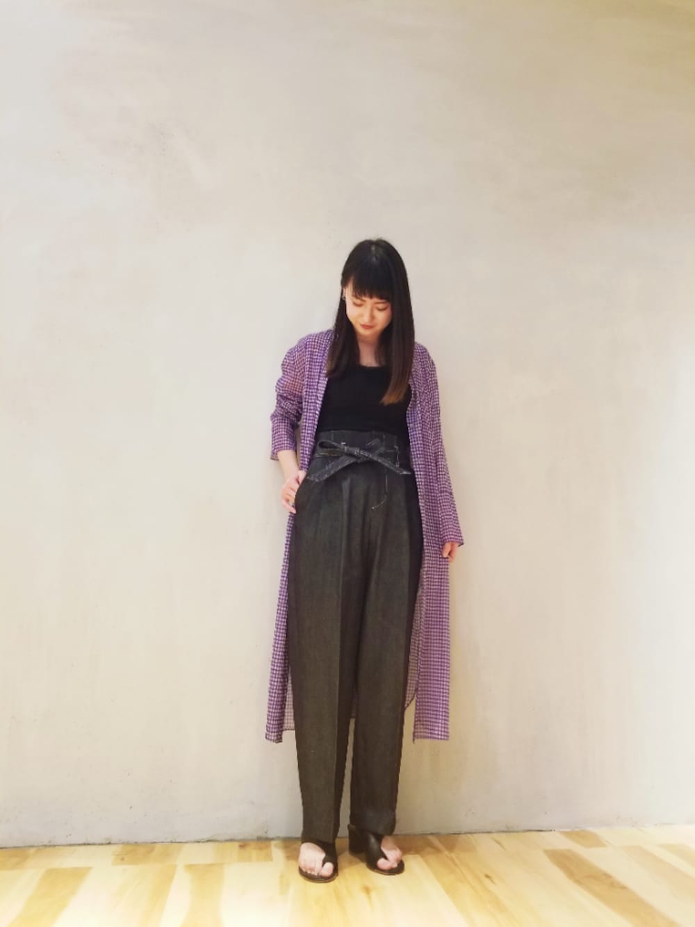 「オトナカジュアル、city、tokyobase、LUCUA1100、ootd、fashion、cordinate、おしゃれさんと繋がりたい」｜「cityのシアーチェックスタンドロングシャツ（シャツ/ブラウス、パープル系）」を使った、city_chiakiさん（レディース・162cm）の春コーディネートの1枚目の写真