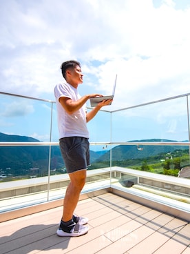 「Apple（-）のアイテム（その他）」を使った、qma 🗼さん（メンズ・172cm）の夏コーディネート