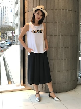 「アイテム（タンクトップ、グレー系）」を使った、ismさん（レディース・168cm）の春コーディネート