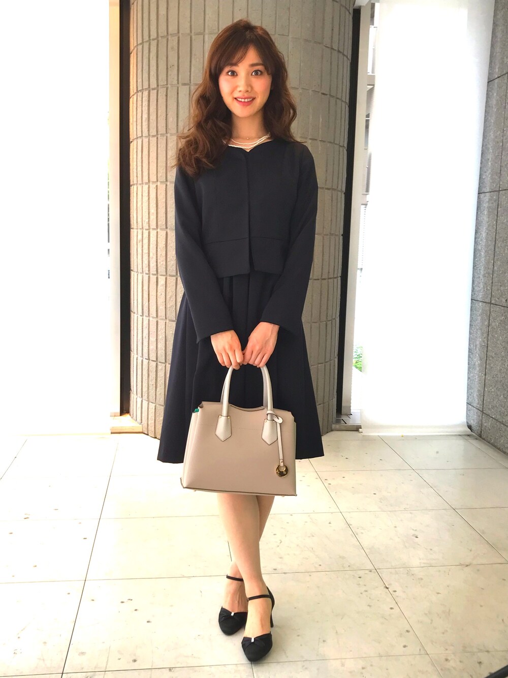 「ジャケット、ワンピース、シンプル、きれいめカジュアル、ノーカラージャケット、通勤コーデ、お呼ばれスタイル、セットアップ風、参観日コーデ、ディアプリンセス」｜「Dear Princessのグログラン　セットアップ風ワンピース（ワンピース、ブルー系）」を使った、ismさん（レディース・170cm）の秋コーディネートの1枚目の写真