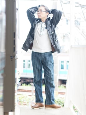「FREEWHEELERS（フリーホイーラーズ）のアイテム（デニムパンツ）」を使った、s uchidaさん（メンズ・173cm）の秋コーディネート